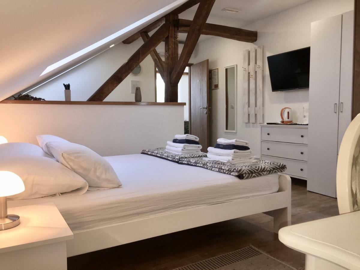 Rooms Garden Slunj Exterior foto
